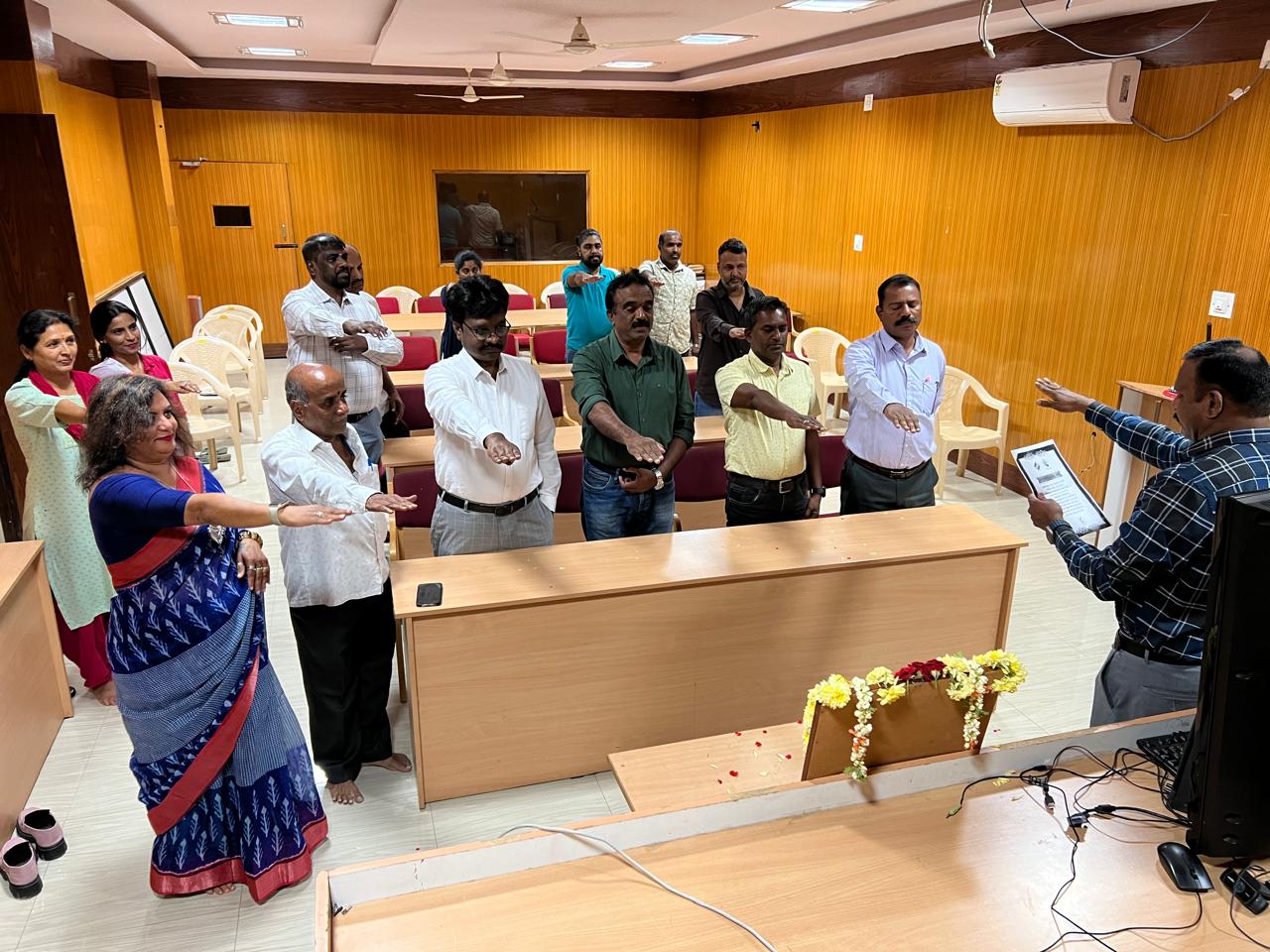 Staff of EMRC observed National Voters� Day by taking a voters� pledge